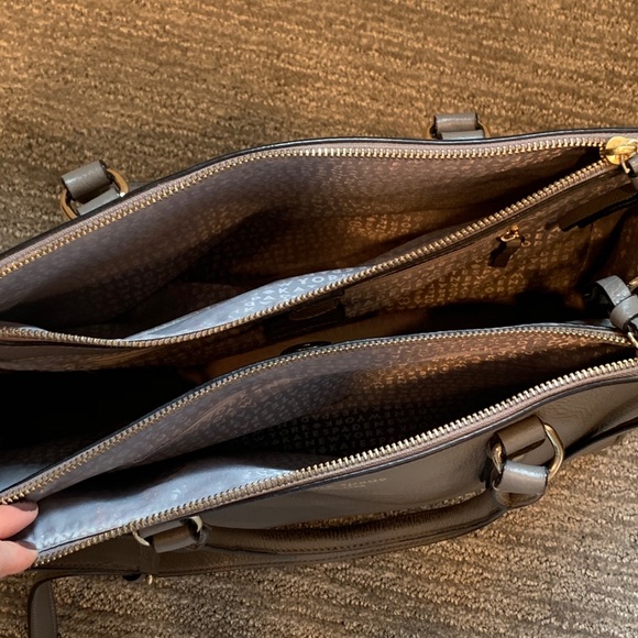 Authentic Kate Spade Tote - Picture 4 of 4